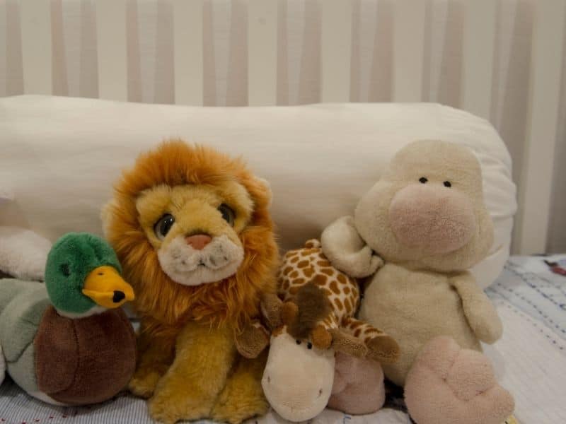 Pillow pets stuffed animals